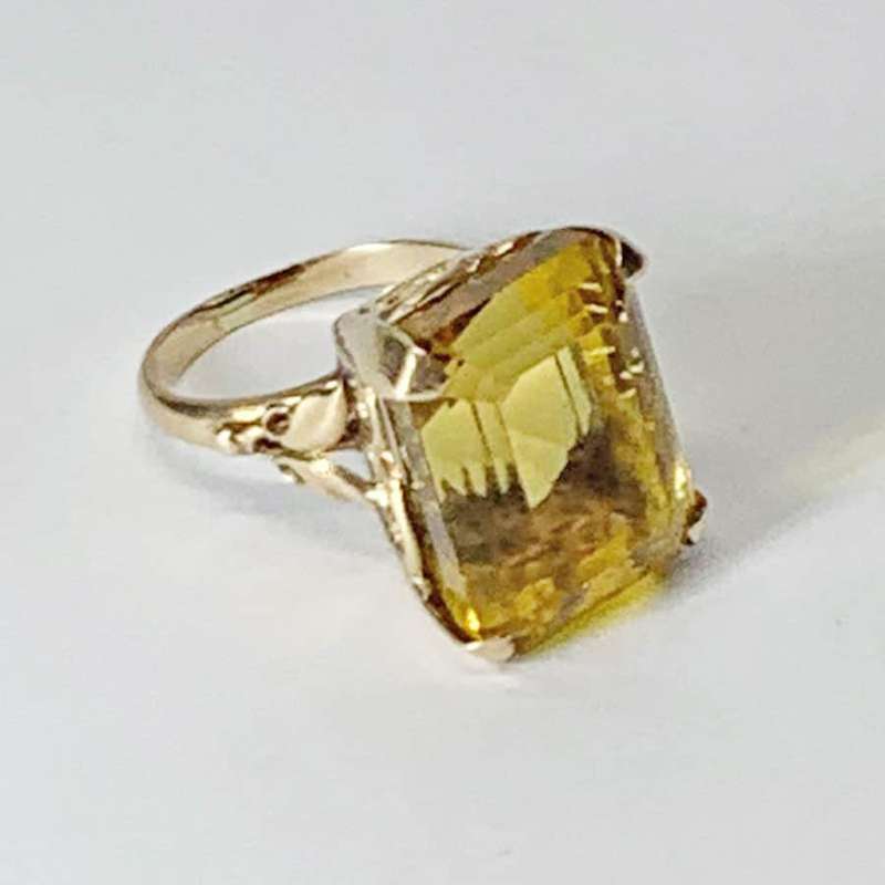 18ct Gold Citrine Ring C1970