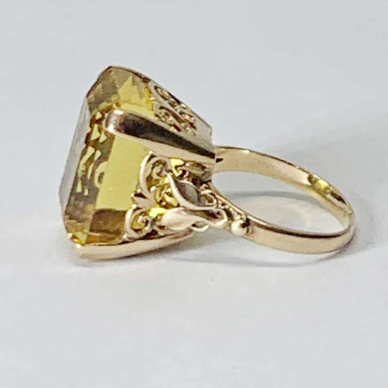 18ct Gold Citrine Ring C1970