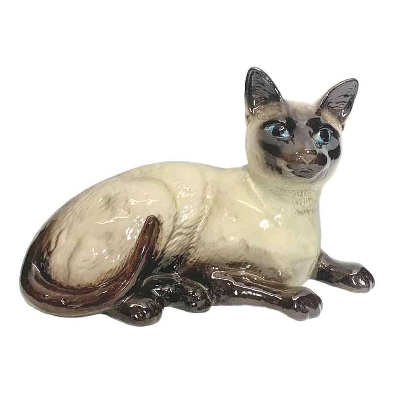 Beswick Female Siamese Looking Forward  1559