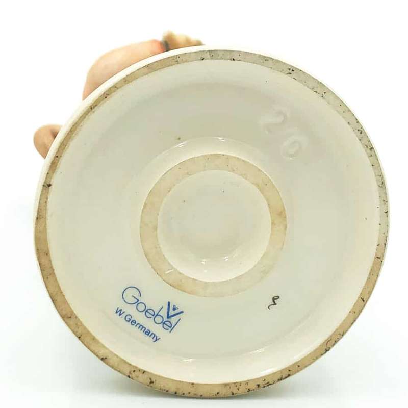 Hummel Figurine Little Fiddler TMK5
