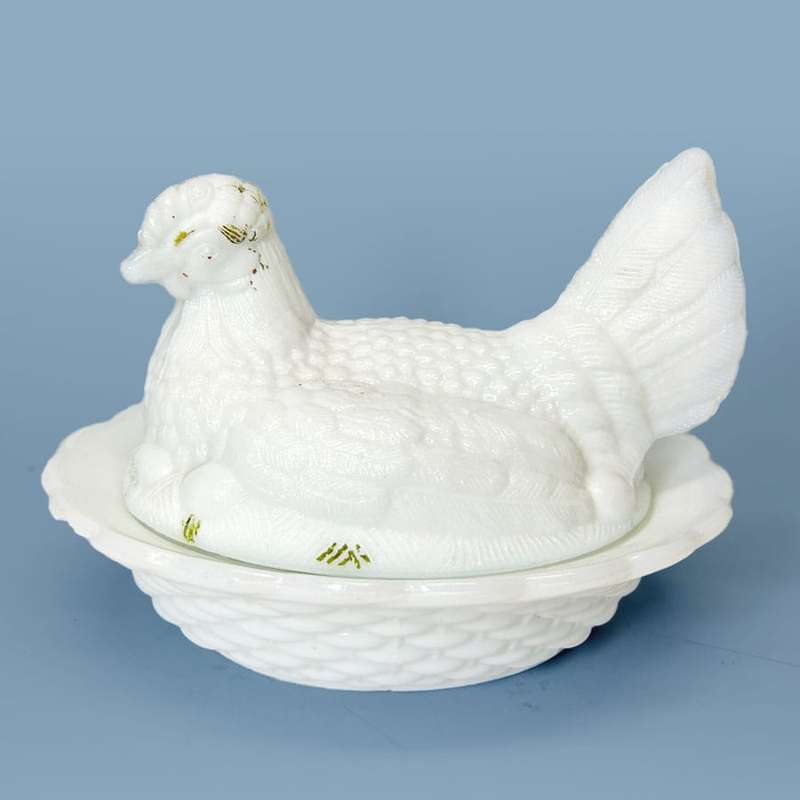 White Indiana Glass Milk Glass Hen On Nest C1940