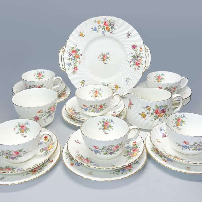 Minton Marlow 21 Piece Tea Set