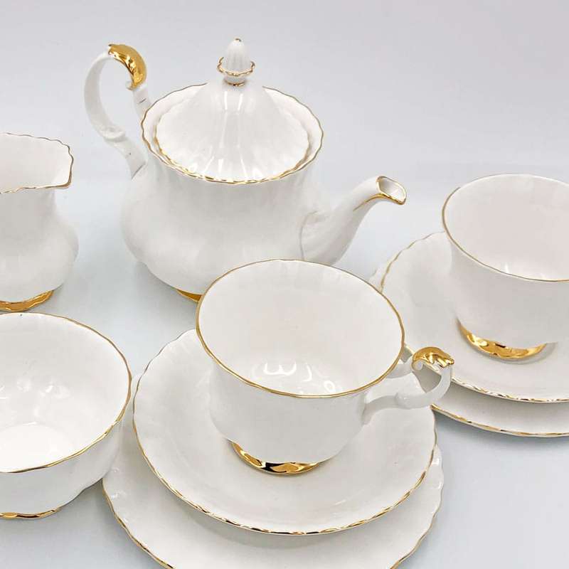 Royal Albert Bachelor Tea Set Val Dor
