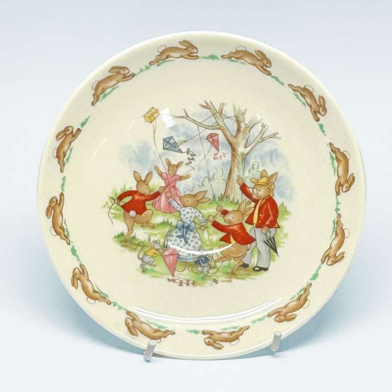Royal Doulton Bunnykins Flying Kites Saucer
