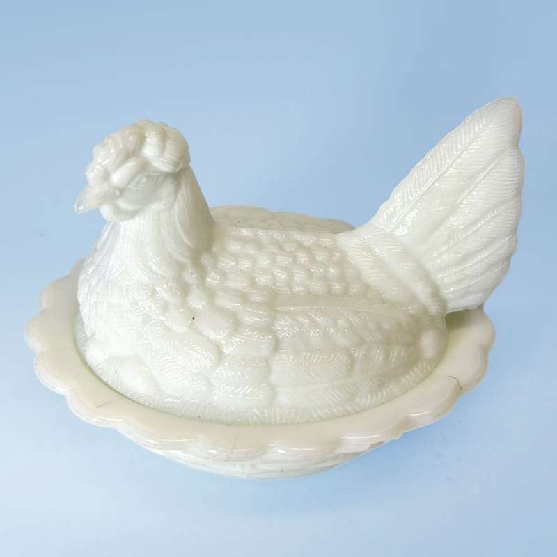 Milk Glass Hen On Nest C1940