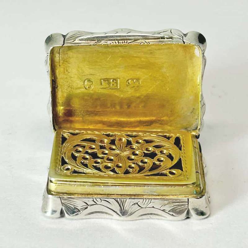 Victorian Sterling Silver Vinaigrette By Edward Smith Birmingham 1854