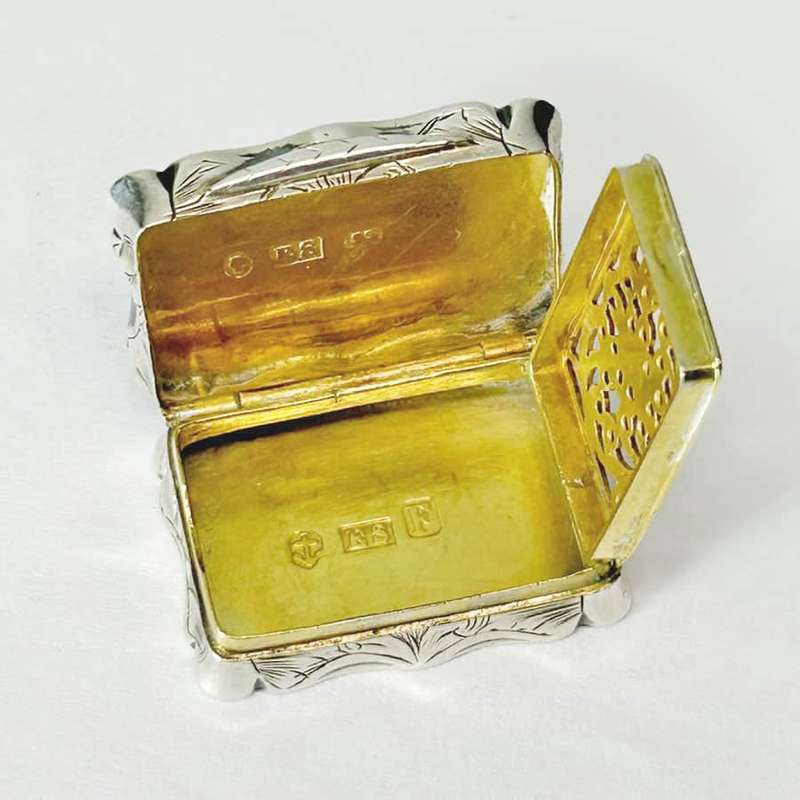 Victorian Sterling Silver Vinaigrette By Edward Smith Birmingham 1854