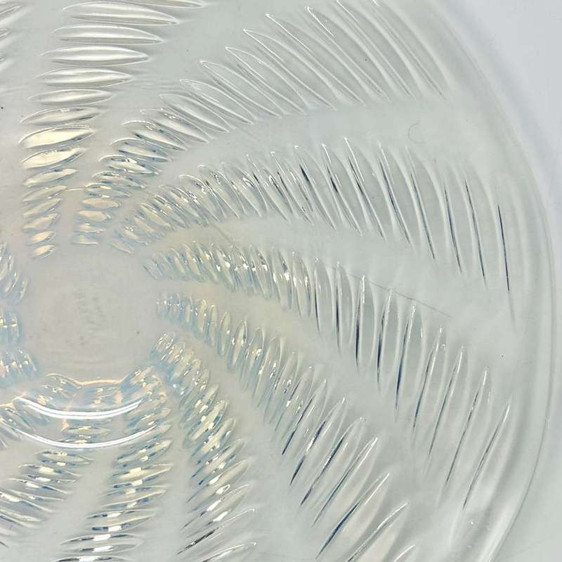 Rene Lalique Ondes Opalescent Plate C1935