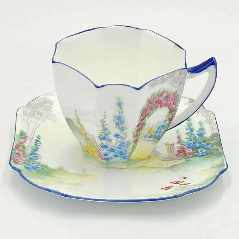 Shelley Queen Anne Garden Urn Demitasse Duo