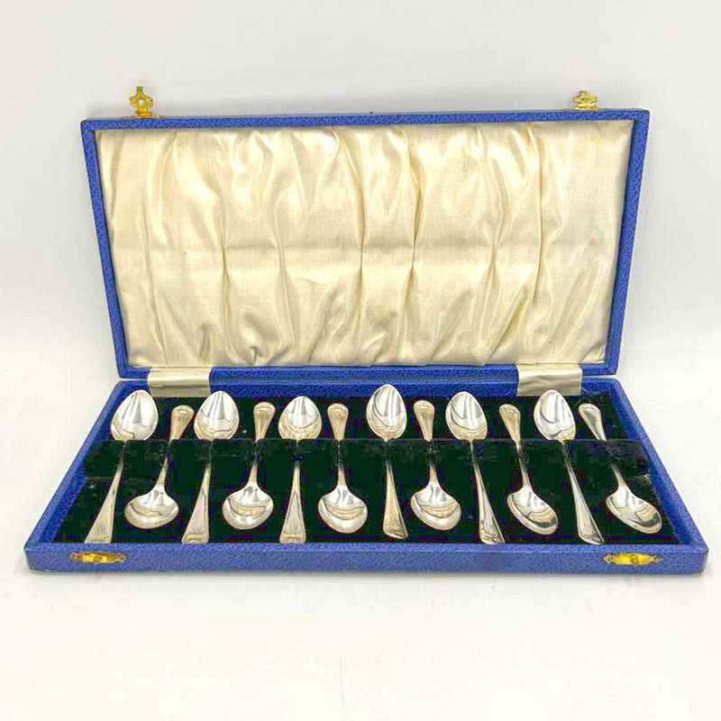 Hallmarked Silver Set of 12 Tea Spoons Birmingham 1902