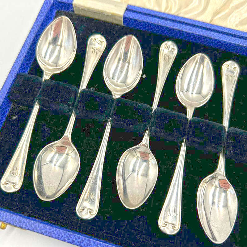 Hallmarked Silver Set of 12 Tea Spoons Birmingham 1902