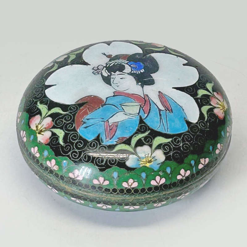 Japanese Cloisonné Covered Bowl 20th