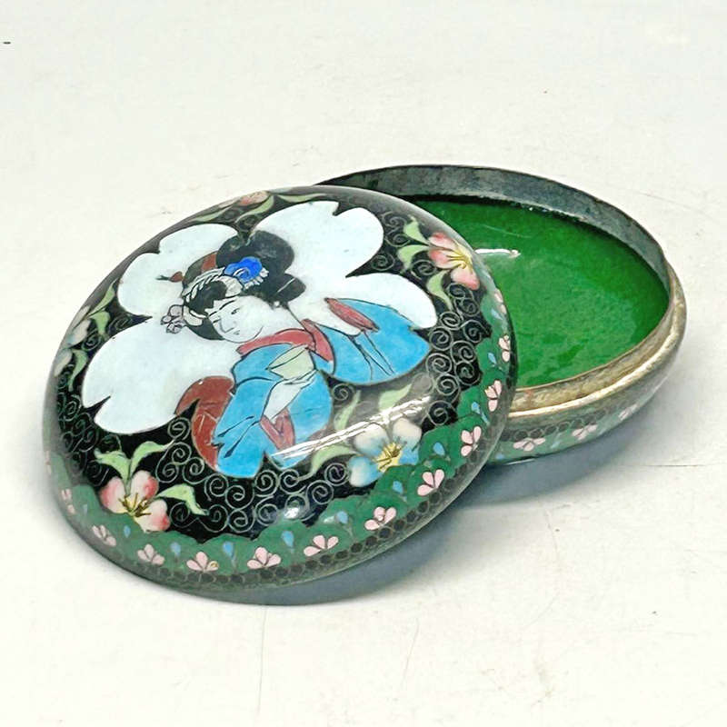 Japanese Cloisonné Covered Bowl 20th