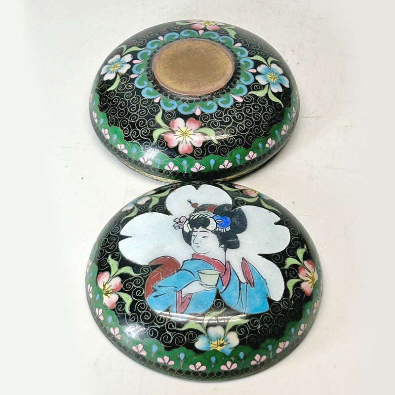 Japanese Cloisonné Covered Bowl 20th