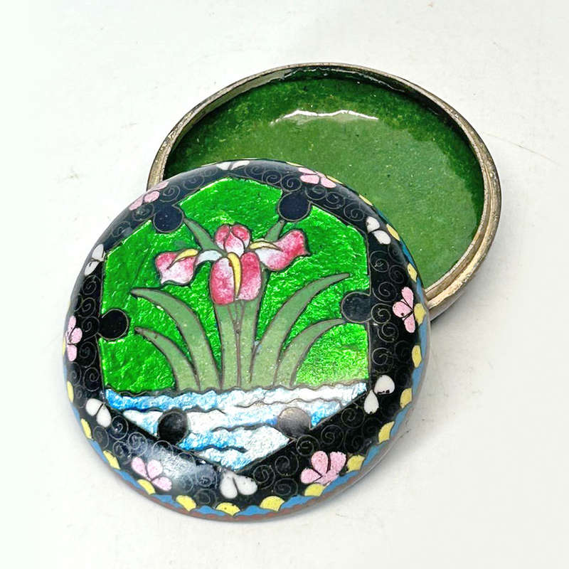 Japanese Cloisonné Iris Covered Bowl 20th