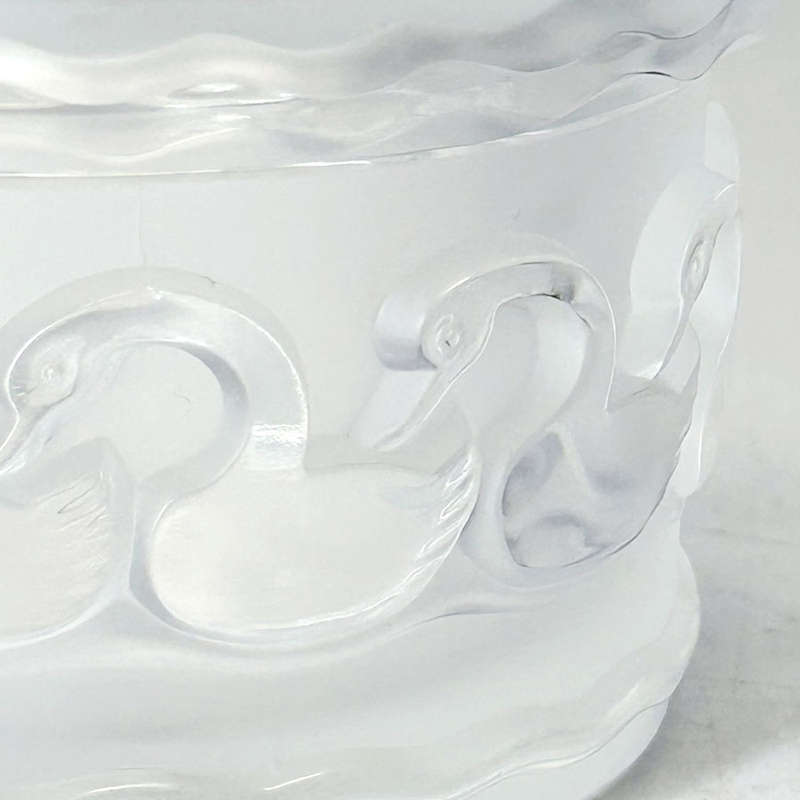 Lalique France Canards Swan Dresser Box