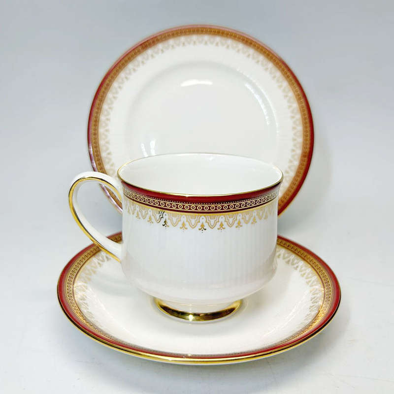 Paragon Holyrood Tea Trio