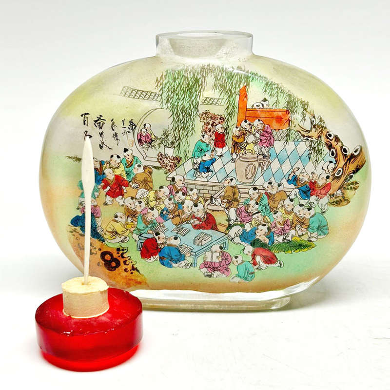 Chinese Hand Painted Large Snuff Bottle C1940