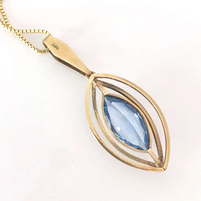 Marquise Topaz Pendant On Chain 8Ct