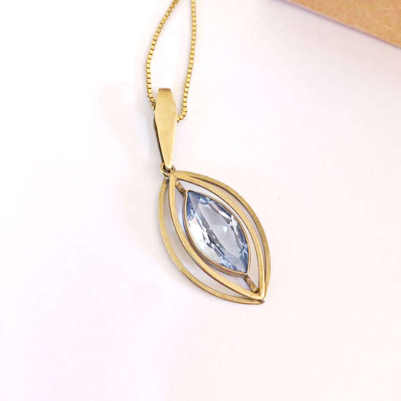 Marquise Topaz Pendant On Chain 8Ct
