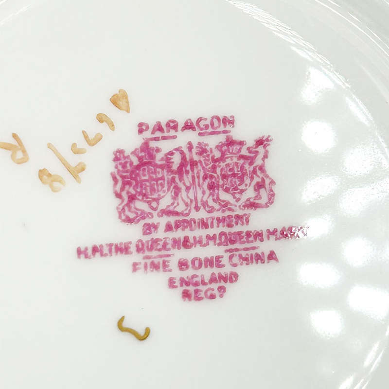 Paragon Her Majesty Pink Rose Floral Cabinet Cup Duo