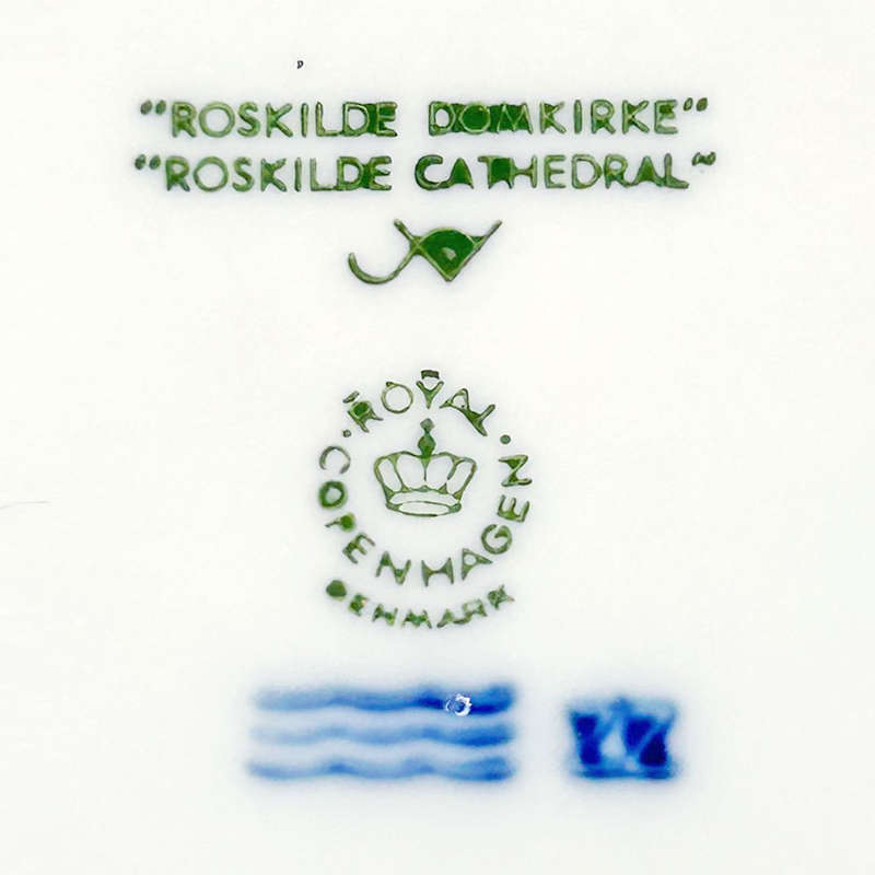 Royal Copenhagen Roskilde Cathedral Christmas Plate 1997