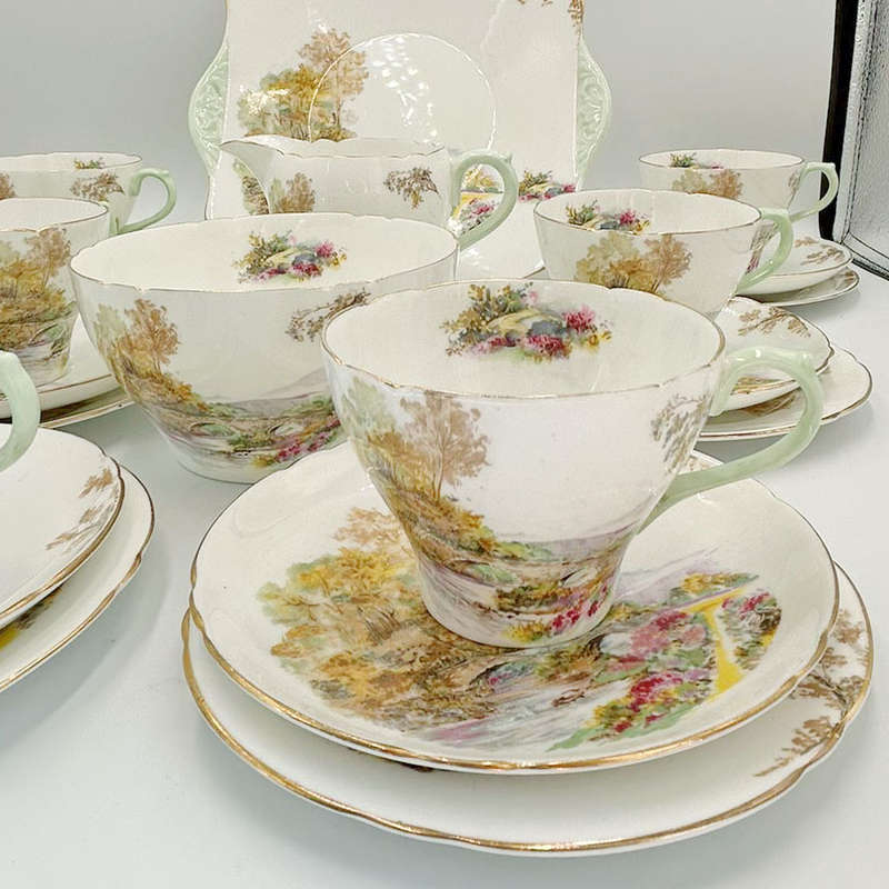 Shelley Heather 21 Piece Tea Service