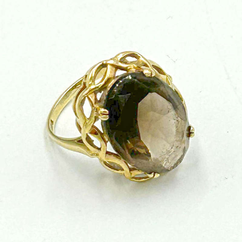 Topaz Ring Set In 9 Carat Gold
