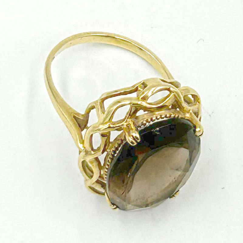 Topaz Ring Set In 9 Carat Gold