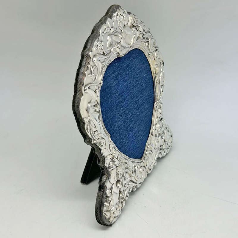 Hallmarked Silver Carrs Heart Picture Frame Sheffield