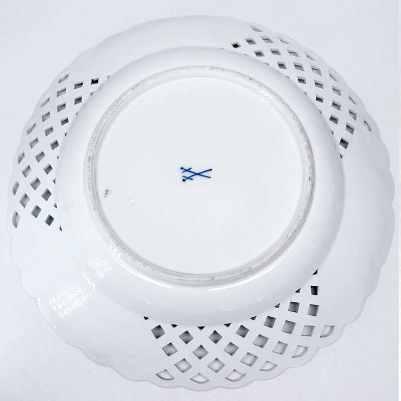 Meissen Onion Pattern Reticulated Bowl C1850
