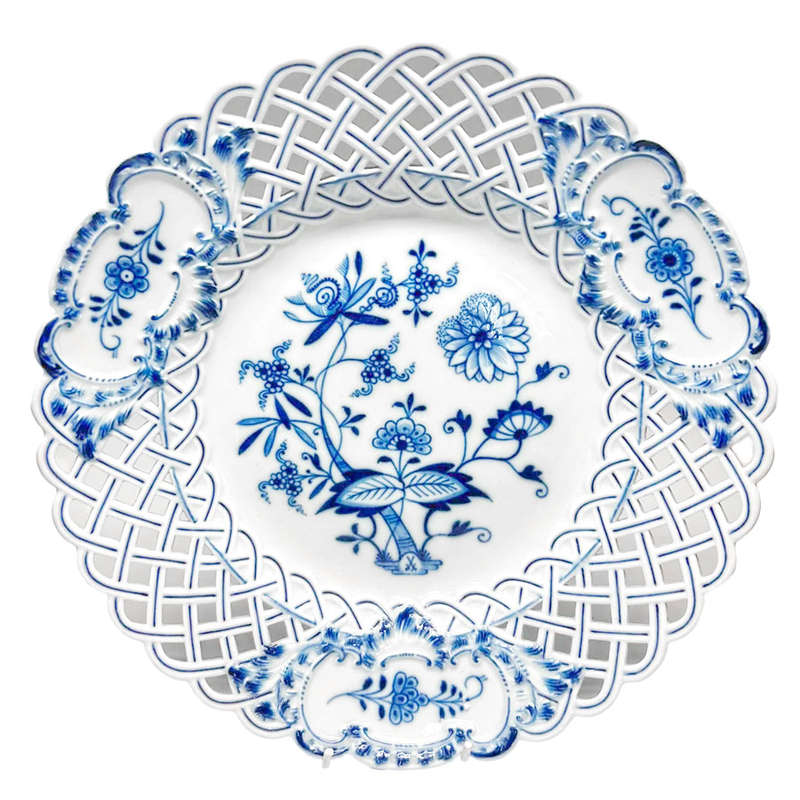 Meissen Onion Pattern Reticulated Bowl C1850