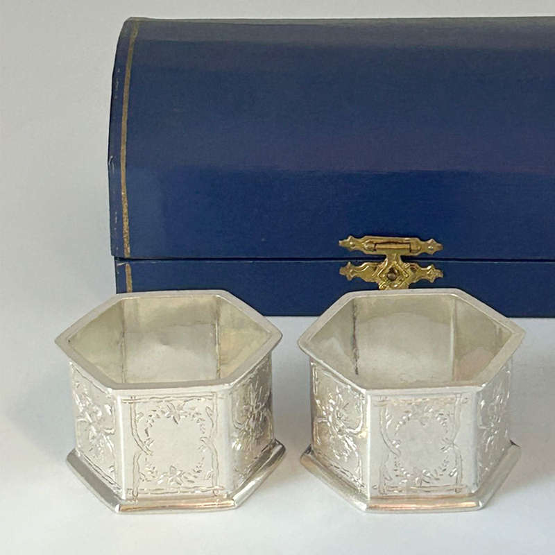 Pair Hallmarked Silver Boxed Serviette Rings Birmingham 1889