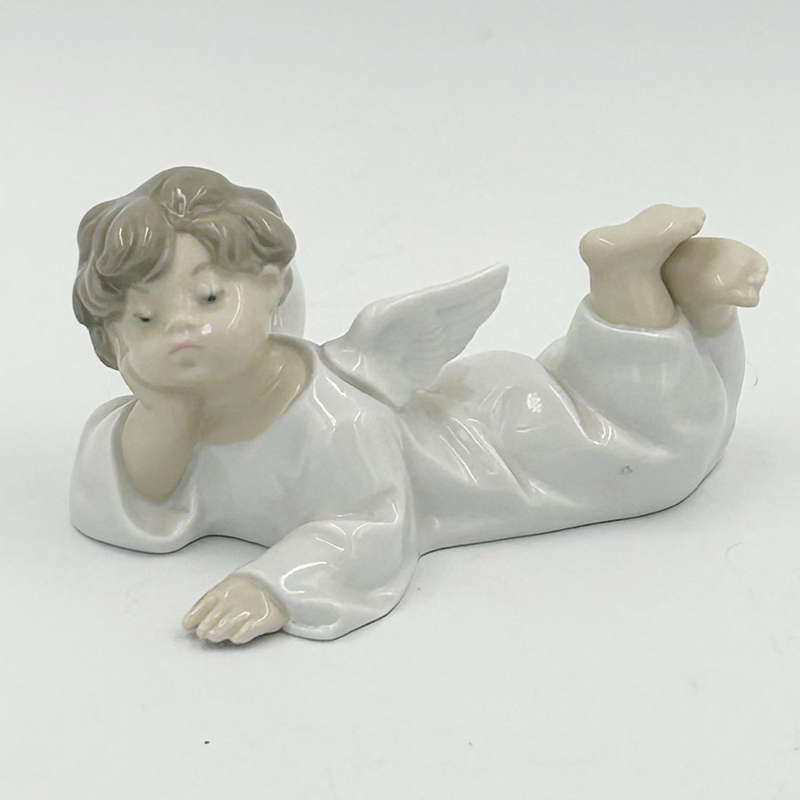 Lladro Angel Laying Down  5723