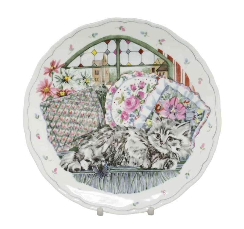 Royal Albert Contentment Kitten Plate