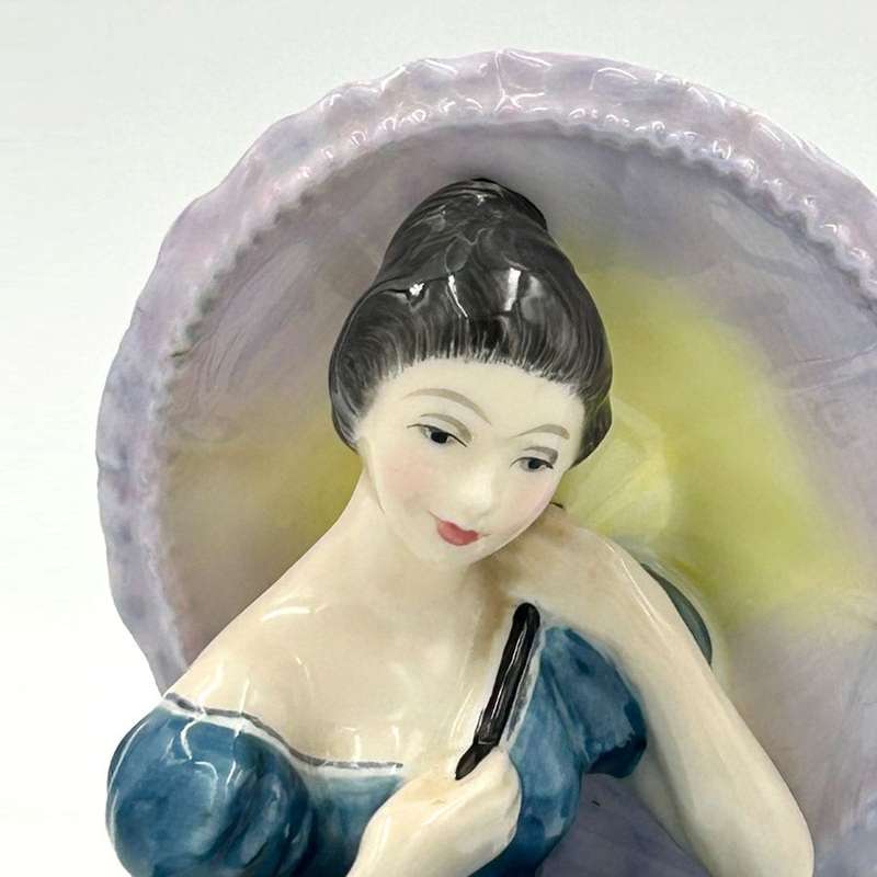 Royal Doulton Figurine Pensive Moments HN2704