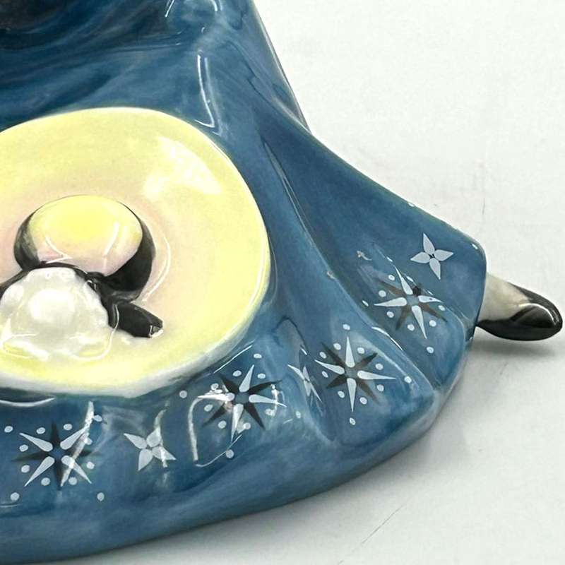 Royal Doulton Figurine Pensive Moments HN2704