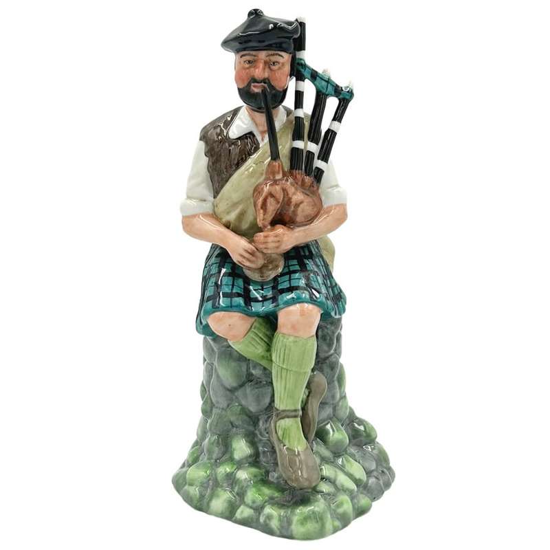 Royal Doulton Figurine The Piper HN2907
