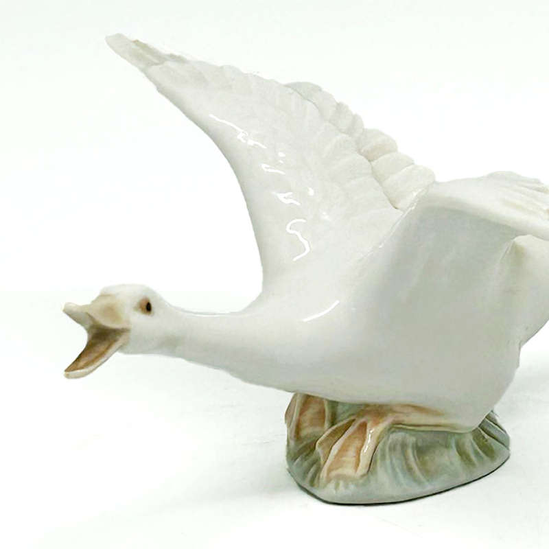 Lladro Duck On Base Landing