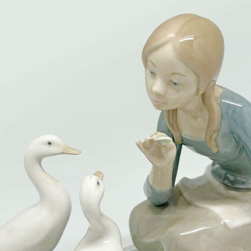 Lladro Figurine Food For Ducks 4849