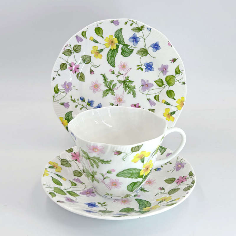 Queens Country Meadow Tea Trio