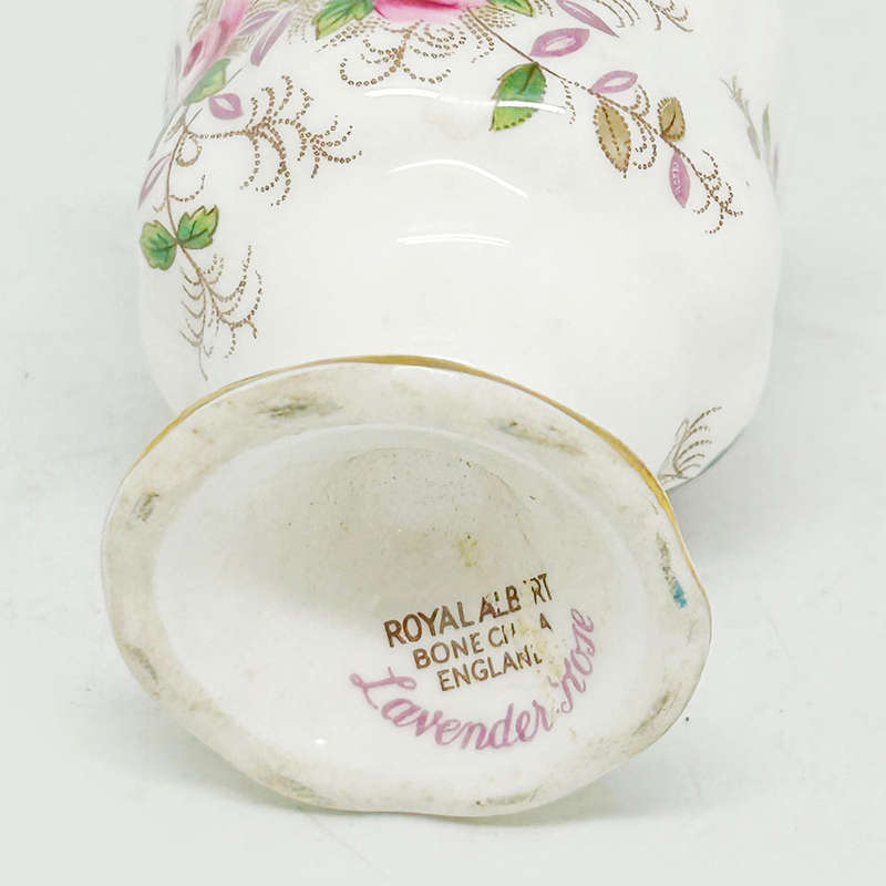 Royal Albert Lavender Rose Pedestal Egg Cup