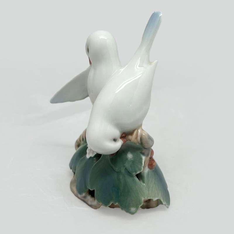 Royal Copenhagen Love Birds 402
