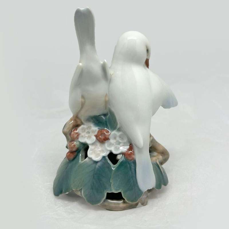 Royal Copenhagen Love Birds 402