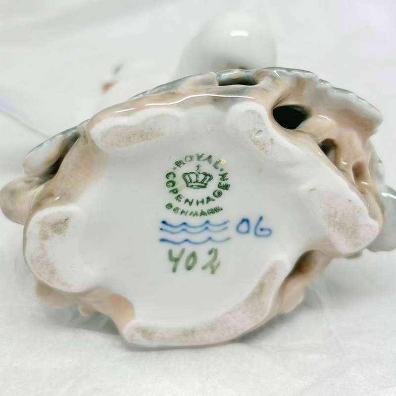 Royal Copenhagen Love Birds 402