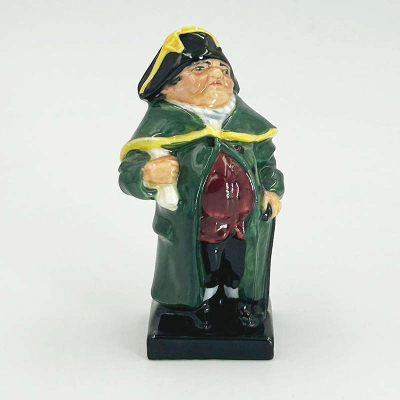Royal Doulton Figurine Bumble M76