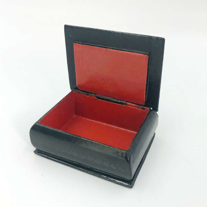 Russian Hand Painted Lacquered Box Floral