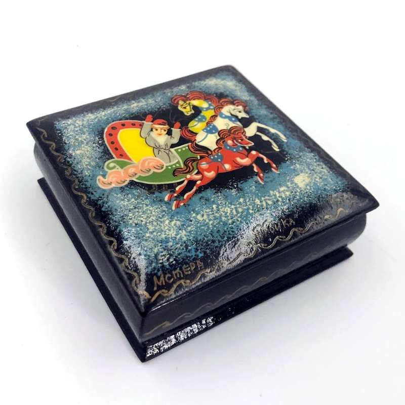 Russian Hand Painted Lacquered Box Horses and Sleigh