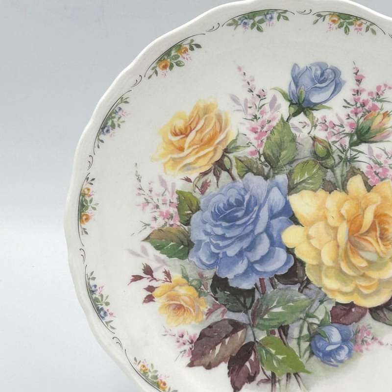 Royal Albert Rose Garden Collection Blue Moon