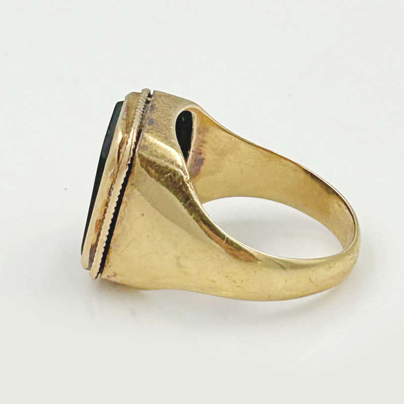 18ct Gold Bloodstone Intaglio Ring